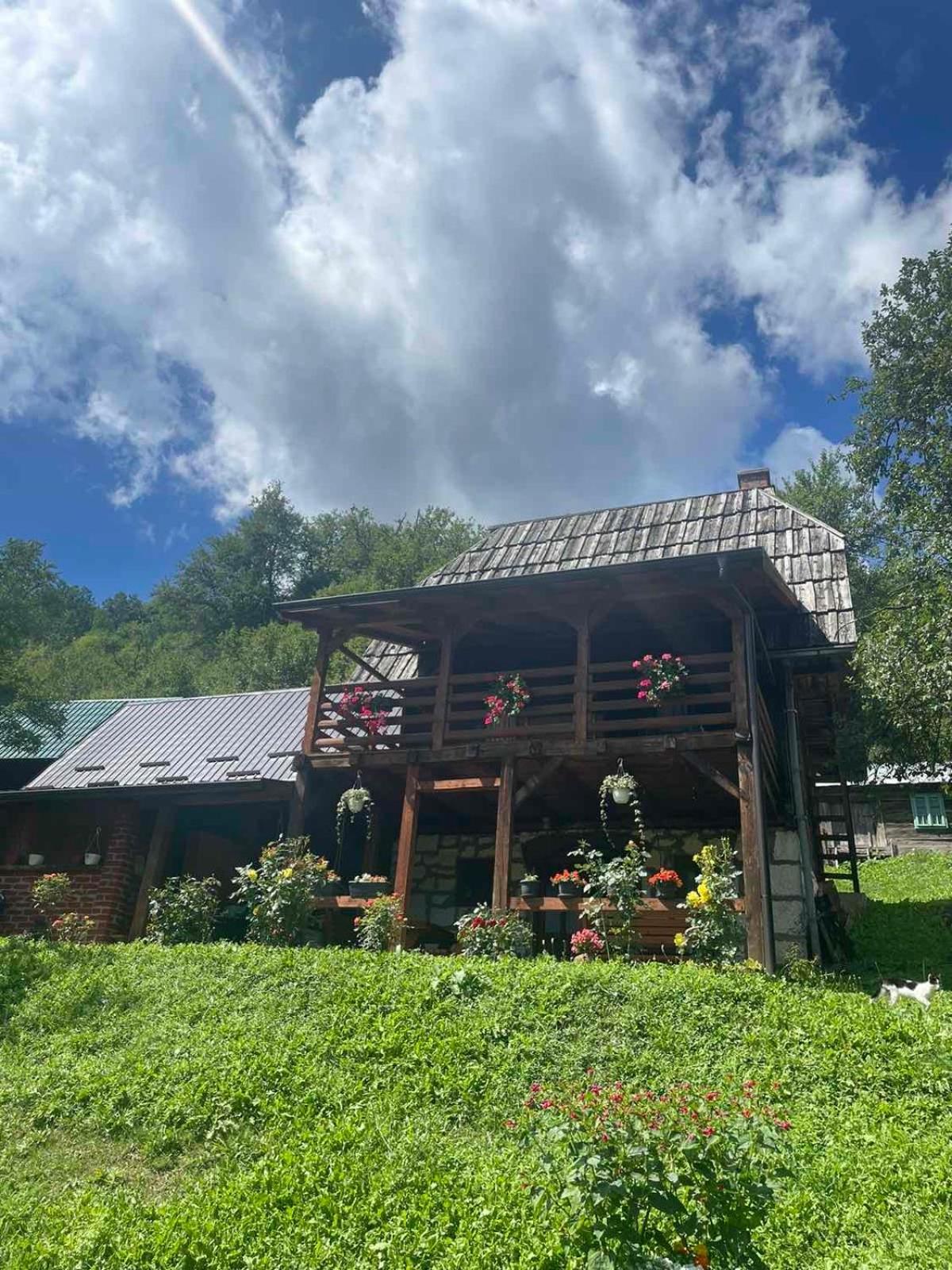 Dedina Kuca 1937 Apartment Mokra Gora Luaran gambar